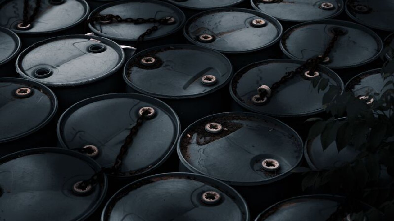 Record Oil Revenues: The Week in Oil and Gas