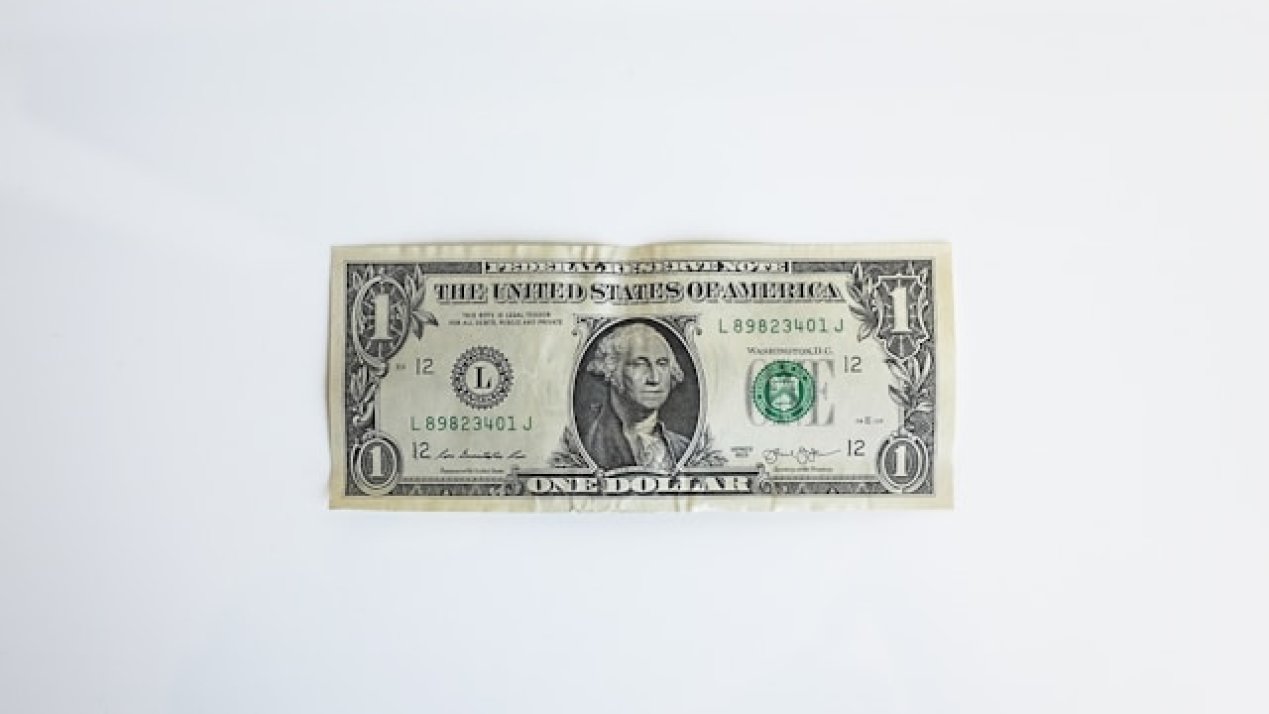 Stocks, Peso Drop After Assassination Attempt on Donald Trump