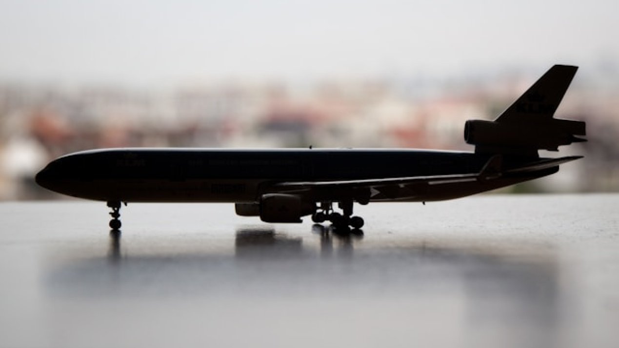 Boeing Workers Extend Strike After Rejecting Contract Offer