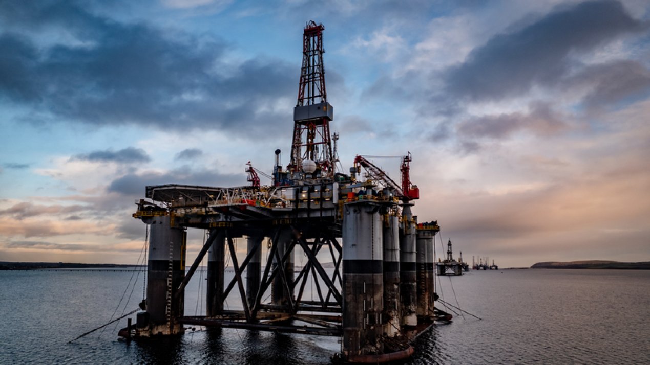 Fitch Ratings Evaluates PEMEX New Designation as a Public Company