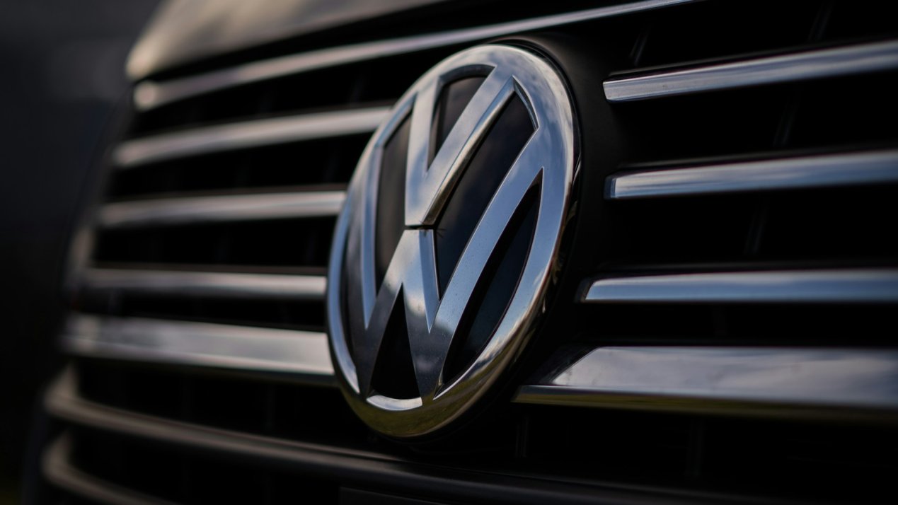 Volkswagen, Union Agree to Keep German Plants Open Until 2030