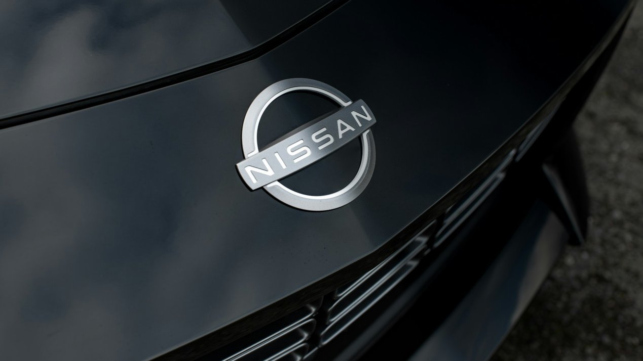 Nissan Cuts Shifts, Offers Buyouts at US Plants Amid Challenges