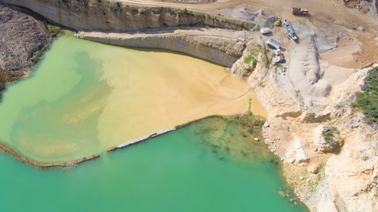 Copper, Silver Futures Surge Amid Tariff Fears