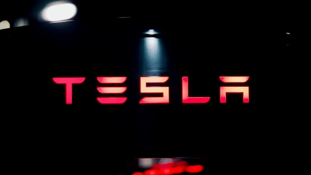 Tesla 4Q24: Vehicle Deliveries, Growth Despite Challenges
