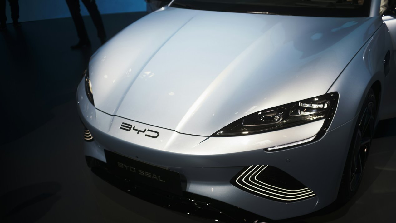 BYD Slashes EV Prices Below US$10,000, Challenging Rivals
