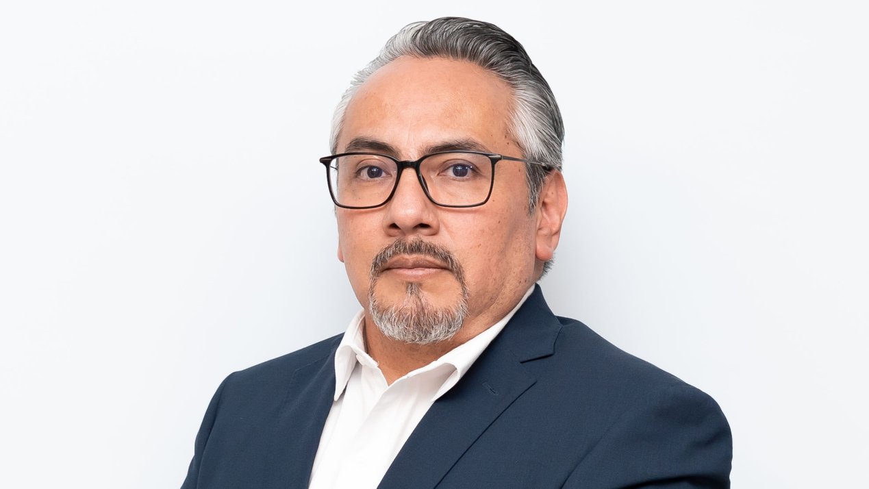 Reliable Tools Need a Reliable Team Behind Them: DSI PBL