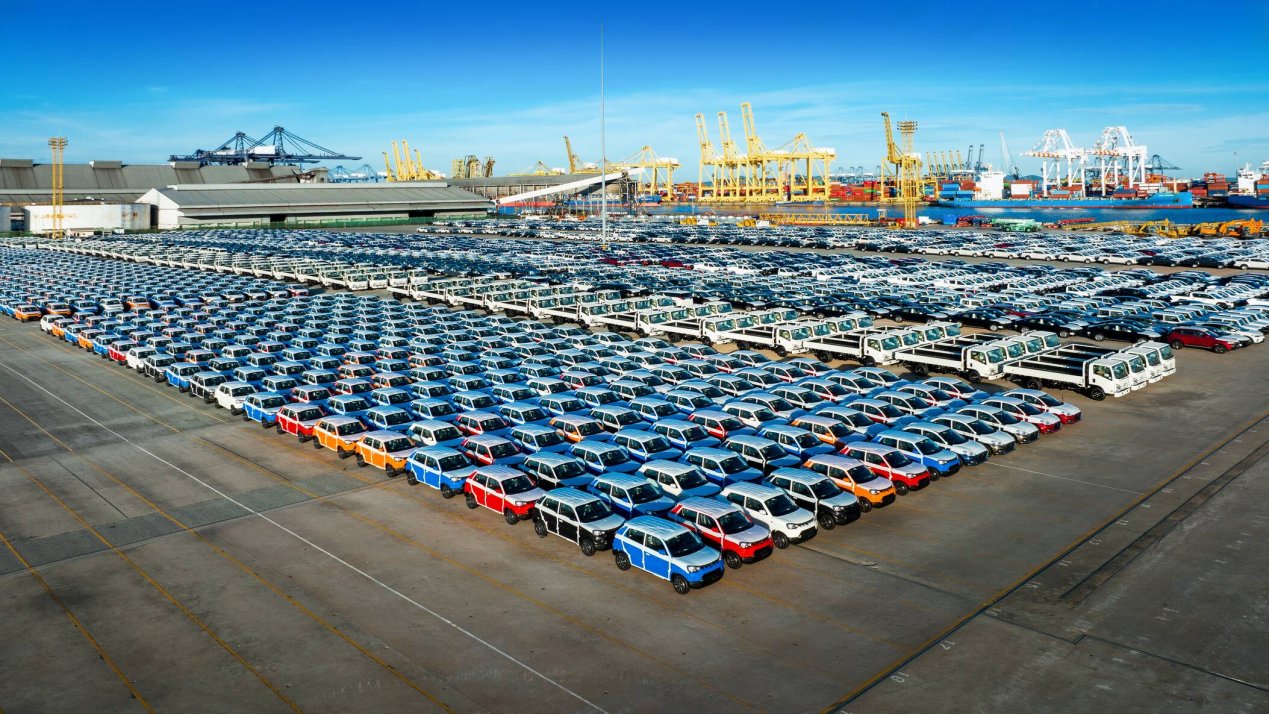 US Tariff Threatens 25% of Mexico’s Auto Exports 