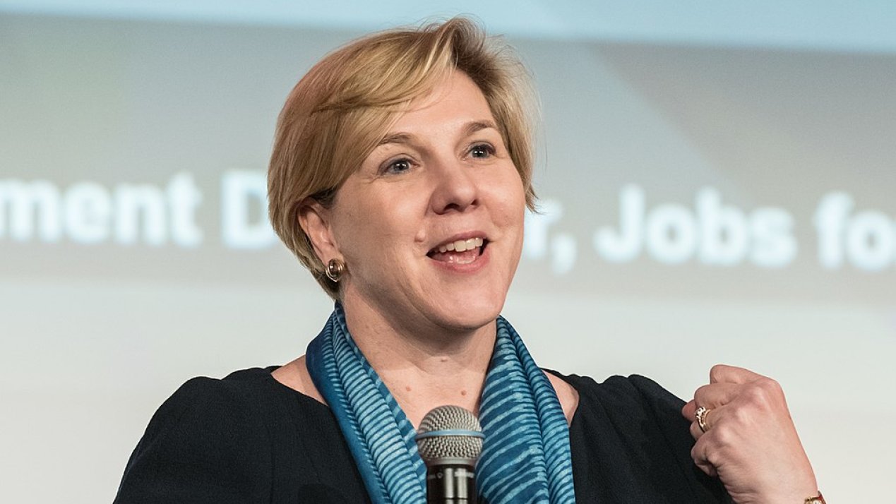 Tesla Chair Sells US$198 Million Stock Despite Musk's Hold Appeal