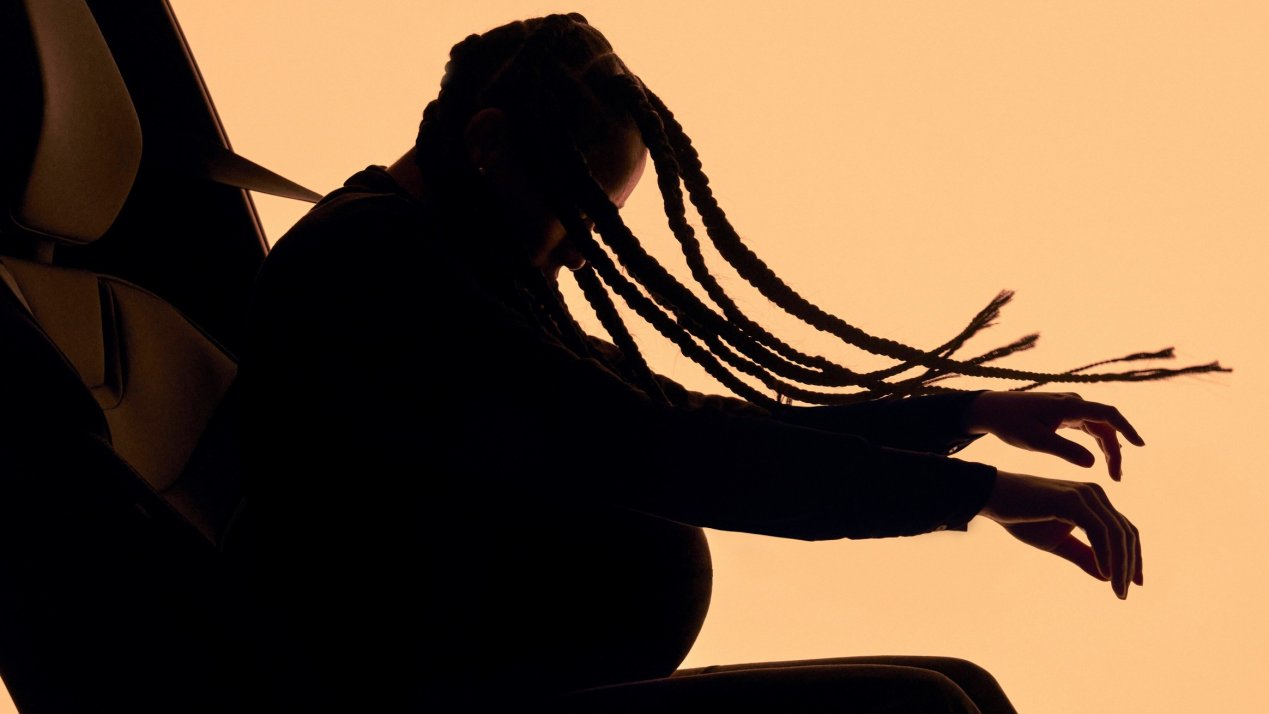 Volvo’s 2026 EX60 SUV to Feature Real-Time Adaptive Seatbelt