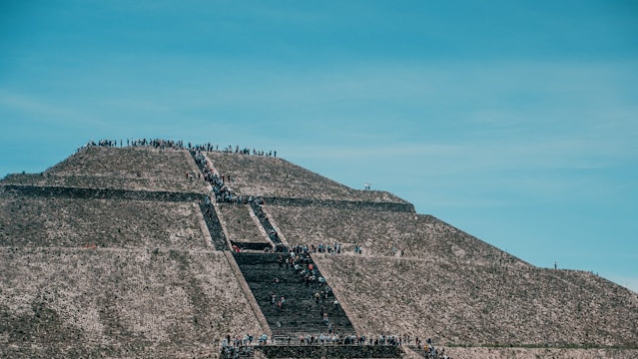 Mexico Drops One Spot in Global Tourism Revenue Ranking