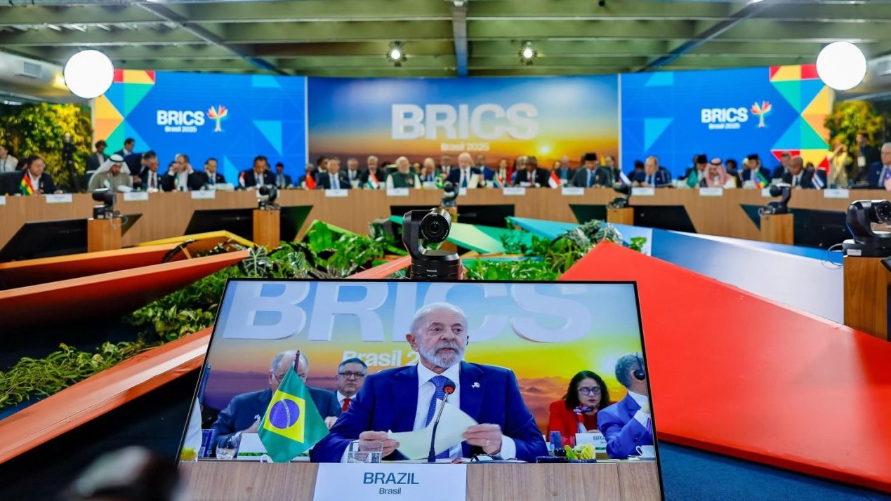 Trump Threatens BRICS With Tariffs After Bloc Slams US Policies