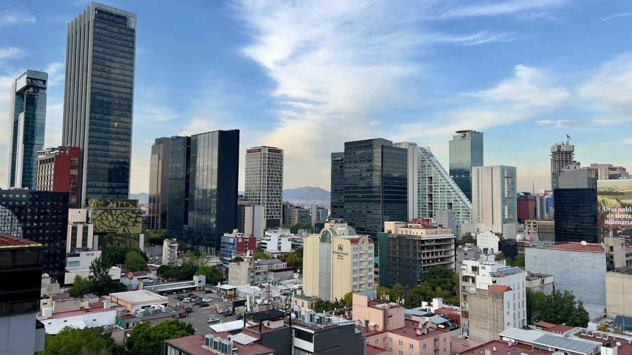 Mexico City’s Rent Freeze Plan Could Disrupt Market: Banamex