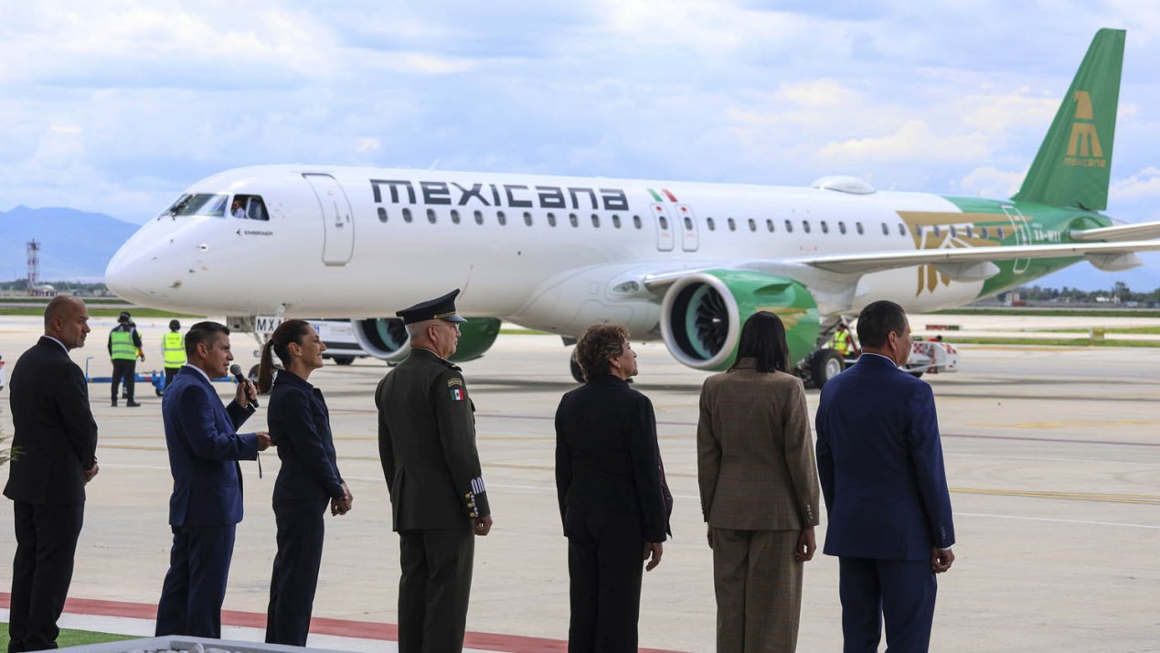 Mexicana Gets First E2 Jet to Boost Routes, Cut Costs