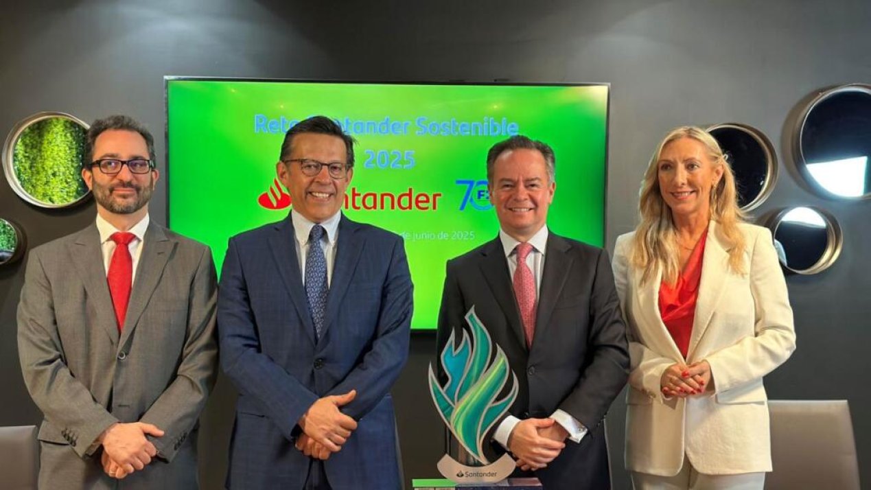 Santander México Backs SAF Research for 2025 Climate Goals