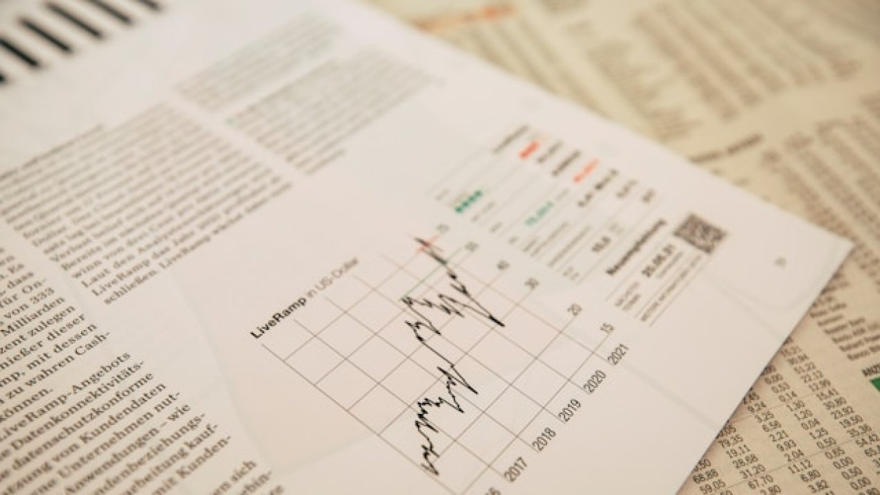 Mexico's Economy Grows 0.7% in 2Q25 Led by Services, Industry