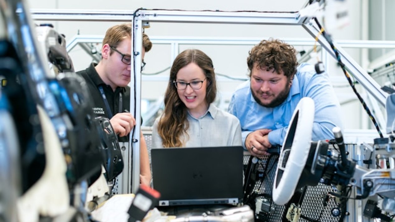 Mexico’s Talent Gaps Threaten Nearshoring, Industry Growth