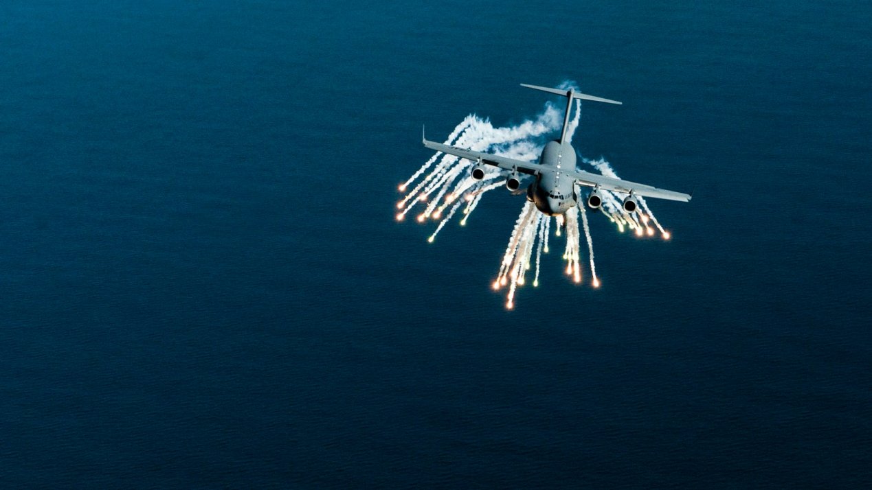 Boeing Union Strike Halts Military Aircraft Production