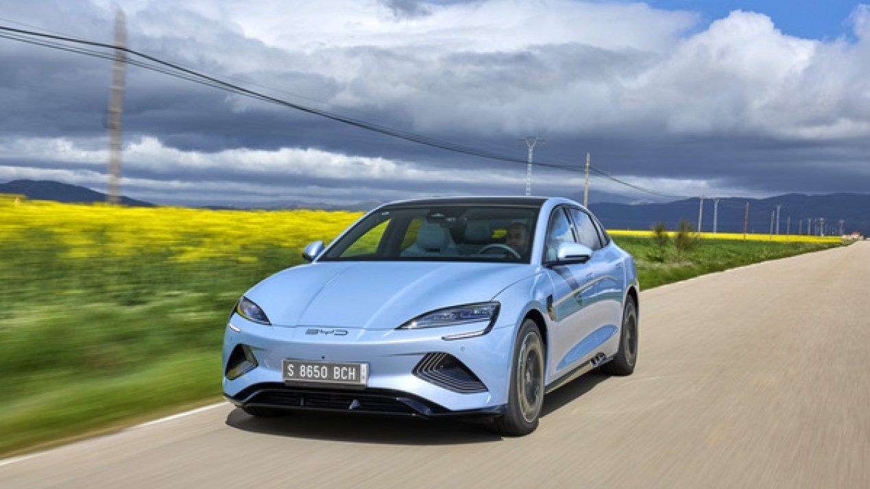 Mexico to Tax Non-FTA Imports in 2026, Hits Chinese Autos