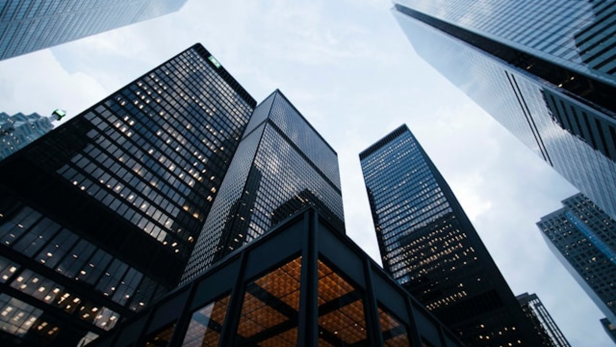 Real Estate Regulation: Catalyst or Risk Factor for Investment