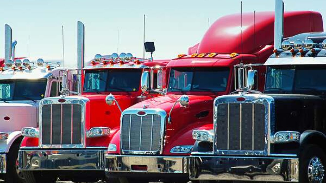 US Imposes 25% Duty on Mexican Heavy Truck Imports