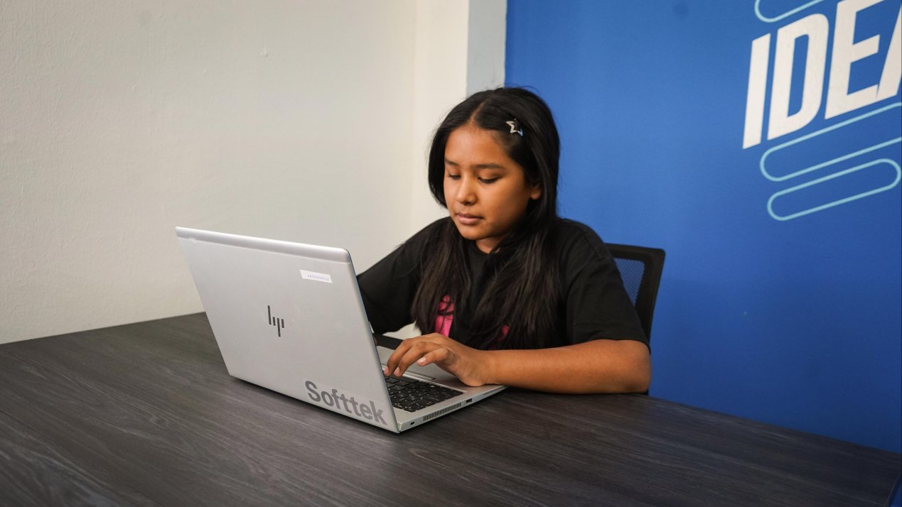 Softtek, DeAcero Inaugurate Tech Classroom