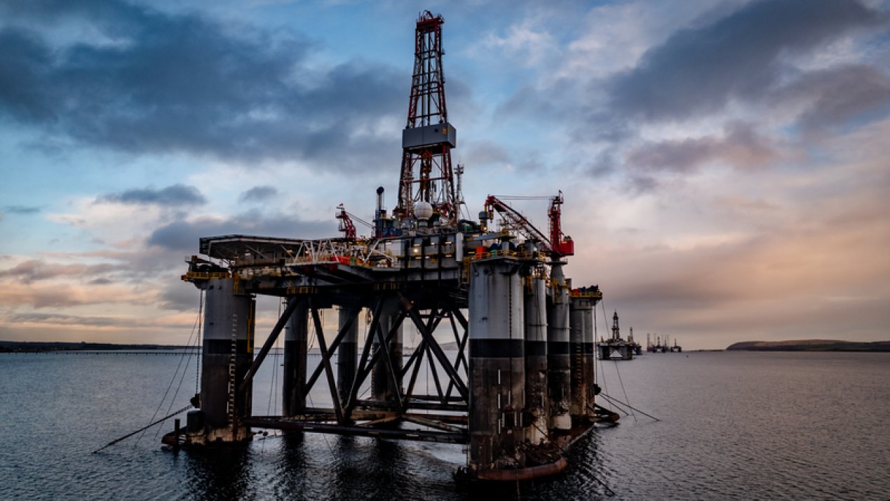 Halliburton Reports 3Q25 Profit, Mixed Activity in Latin America