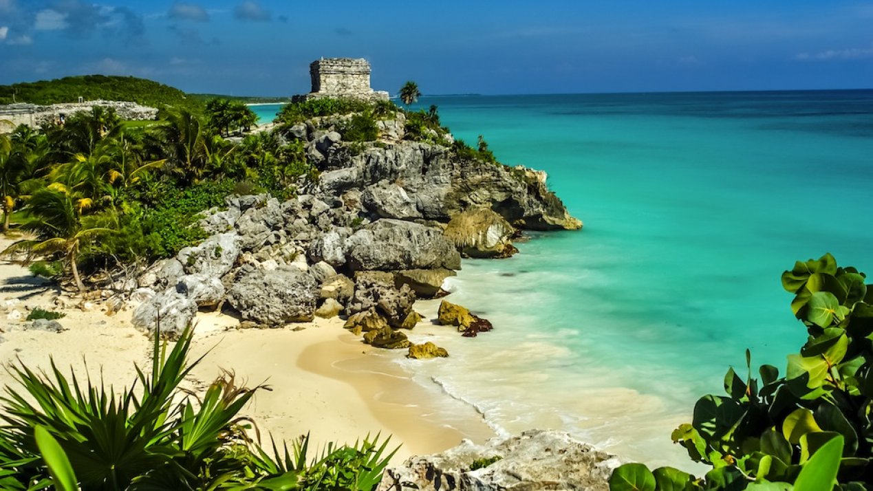 Tulum Faces Tourism Decline With Empty Hotels, Reduced Flights