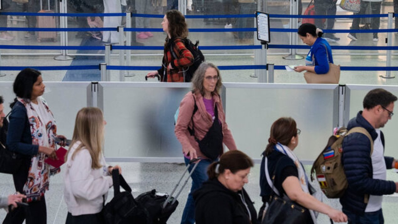 Aviation Sector Warns Congress on FAA Funding Risks for 2026