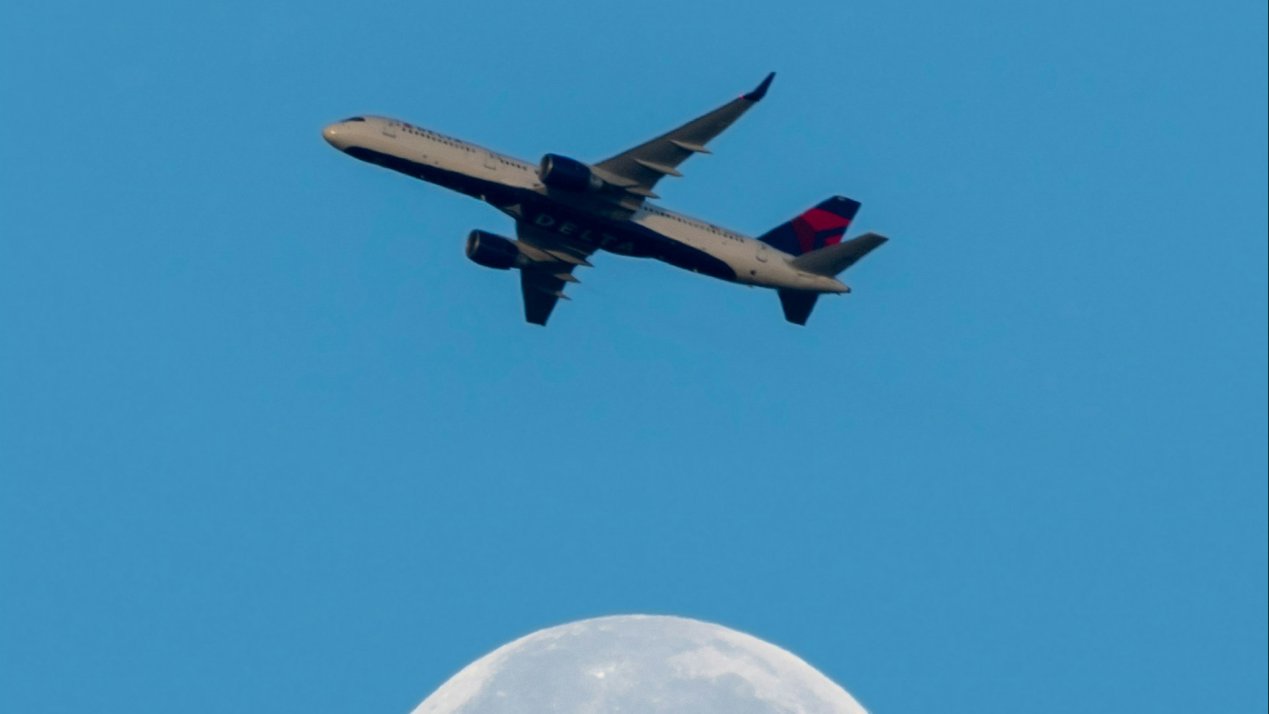 US Measures Hits Air Travel to Mexico