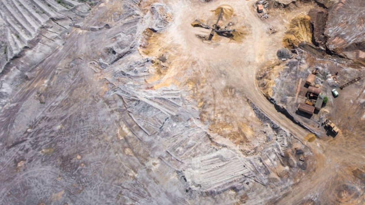 Capitan Silver Hits 1,767g/t AgEq at Cruz de Plata