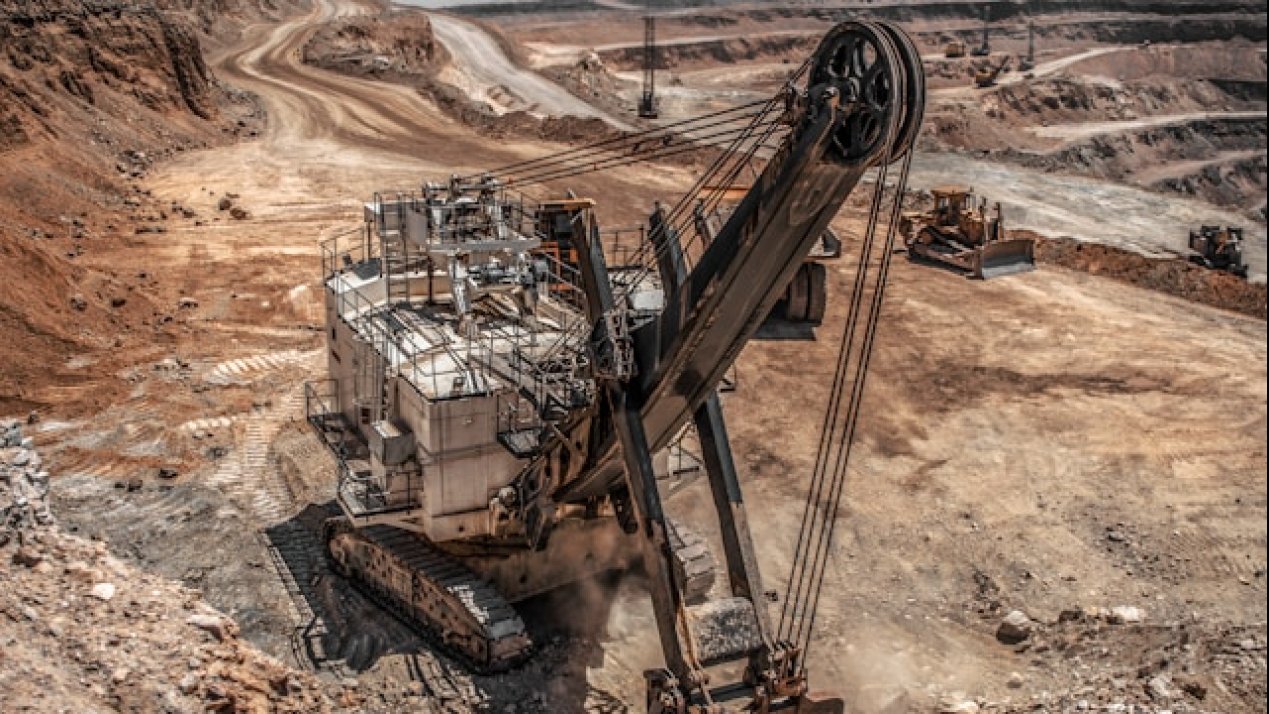 Marcelo Ebrard Pushes to Greenlight Exploration Projects