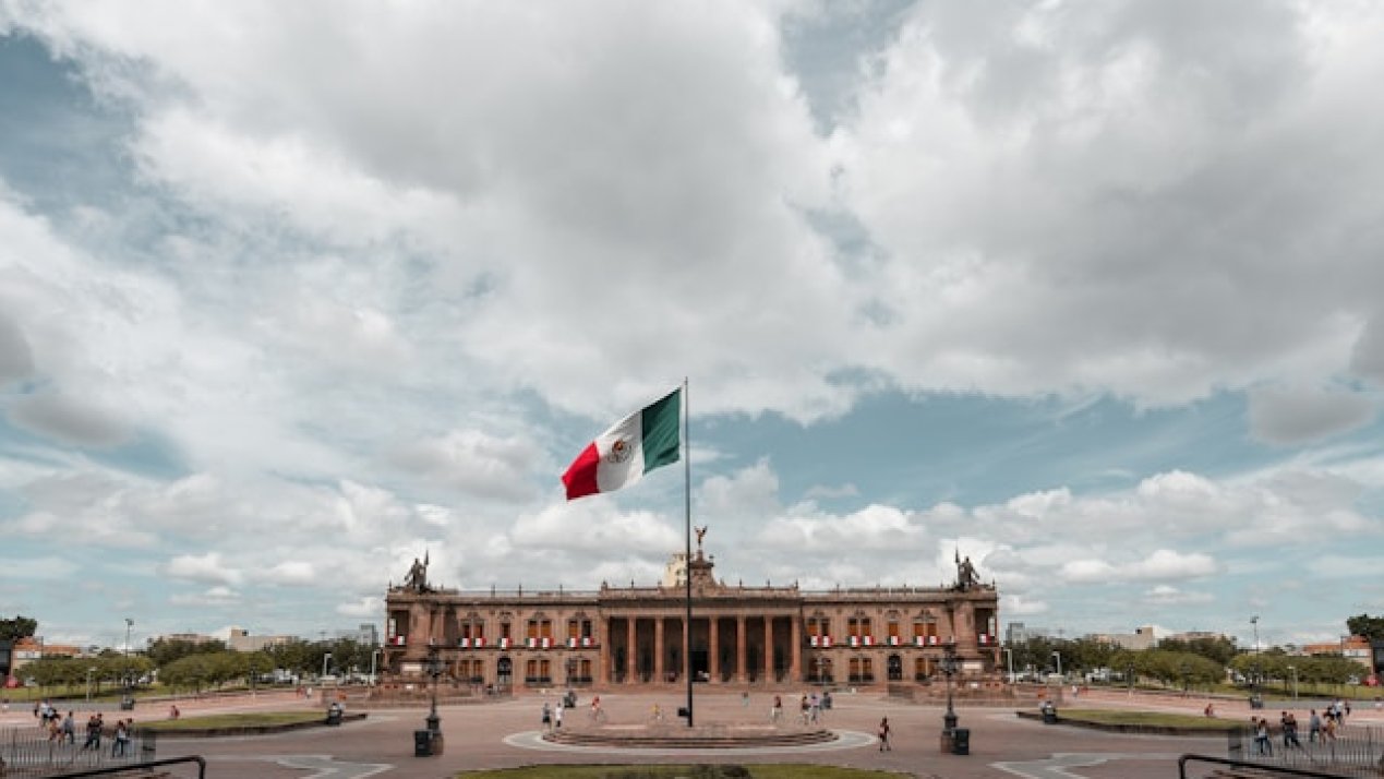 Moody’s Lowers Mexico’s 2026 Forecast Amid Trade Uncertainty