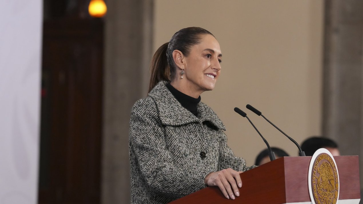 Mexico Wins Issuer of the Year / 145,000 Mexicans Repatriated