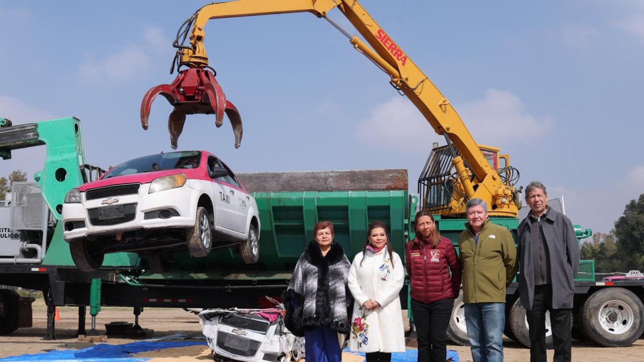 Mexico City Launches Taxi Renewal Program, Scrapping 300 Units