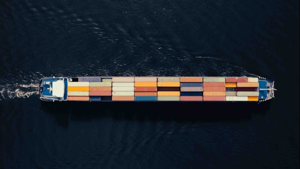 EU-US Trade Deal Advances; Parliament Pushes Back