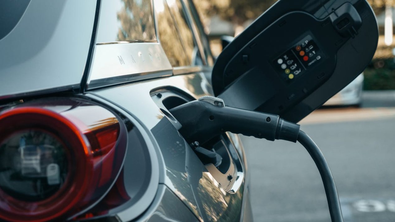XCharge, FAZT to Deploy 1,000 Ultra-Fast EV Chargers in Mexico