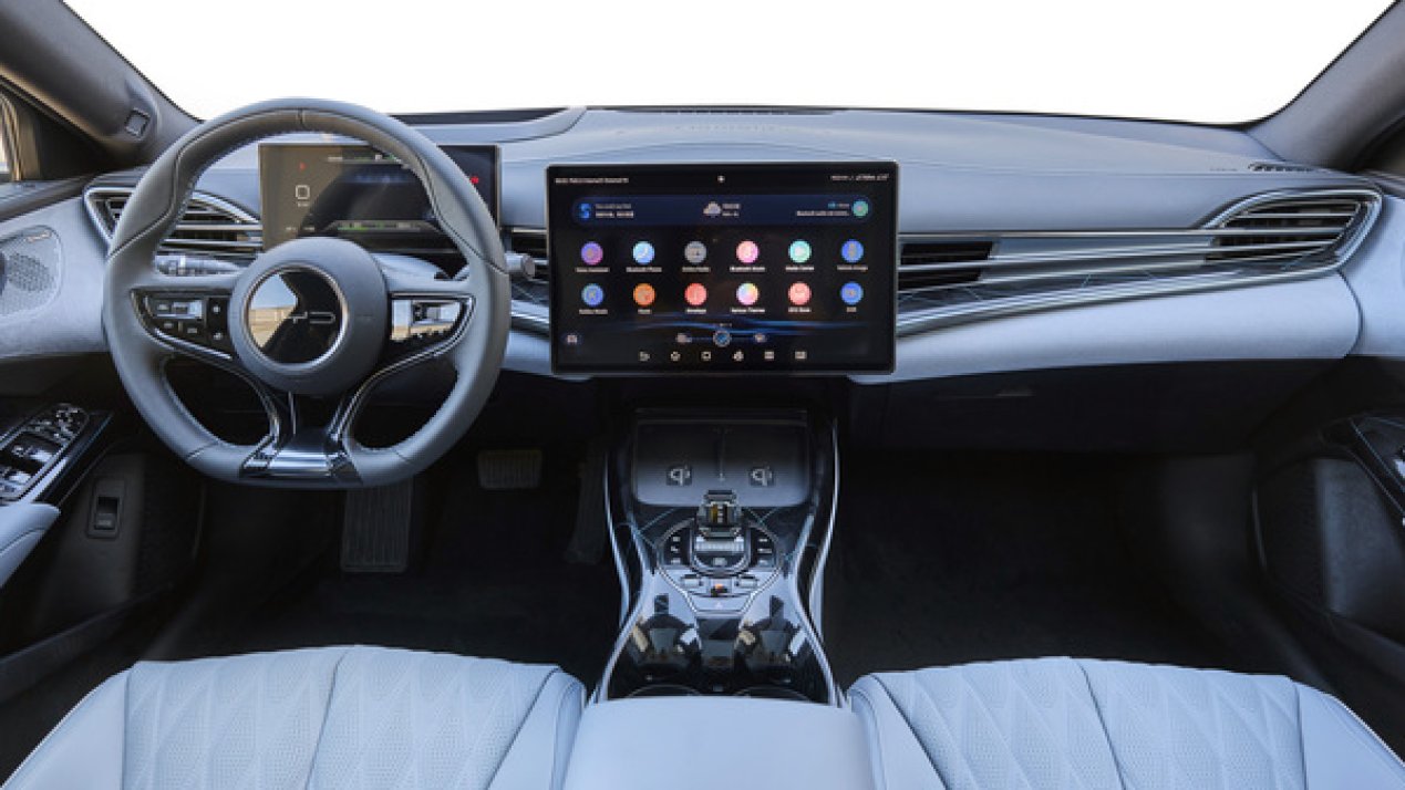 Chinese EV Makers Rally as EU Weighs Tariff Alternatives