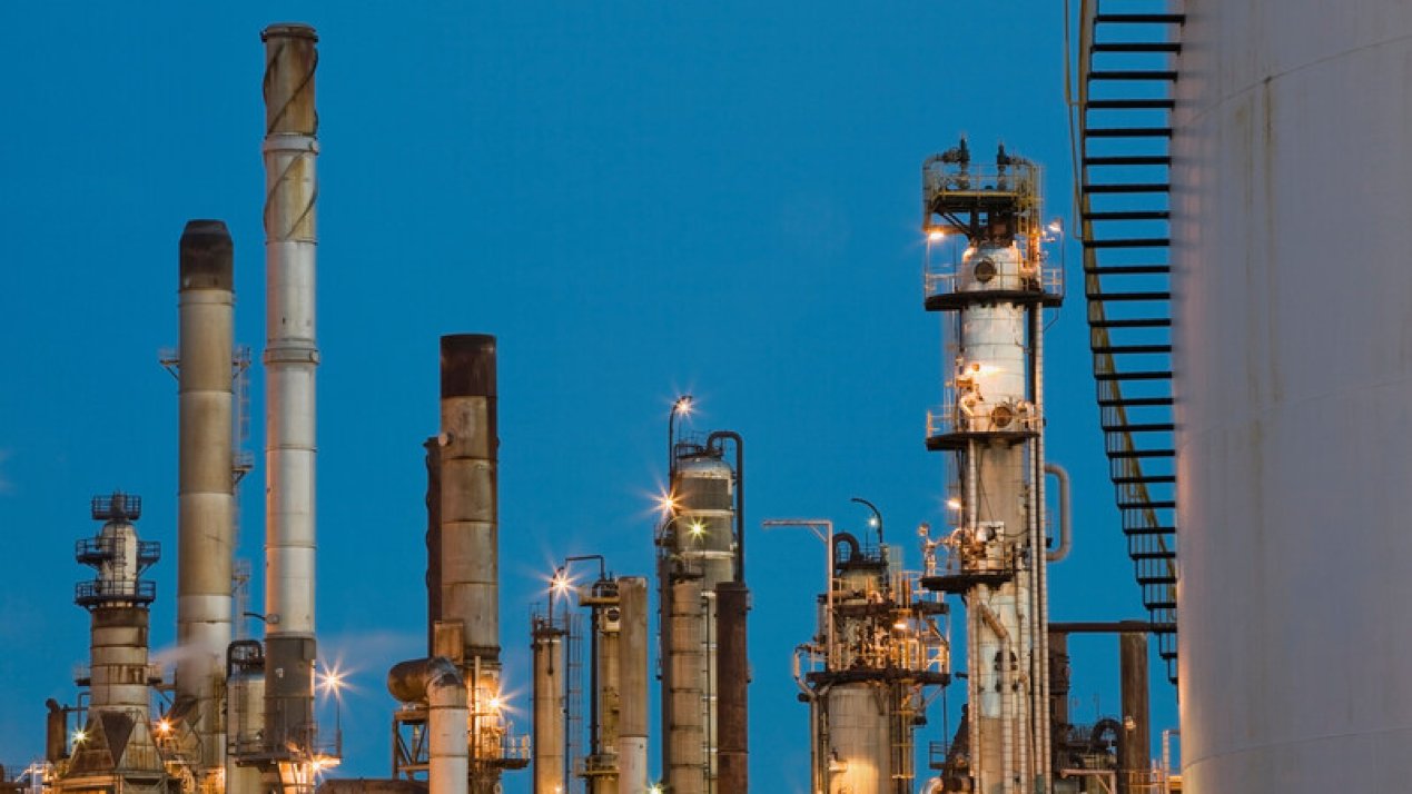 Sheinbaum Visits Tula Refinery; PEMEX Pushes Downstream Recovery