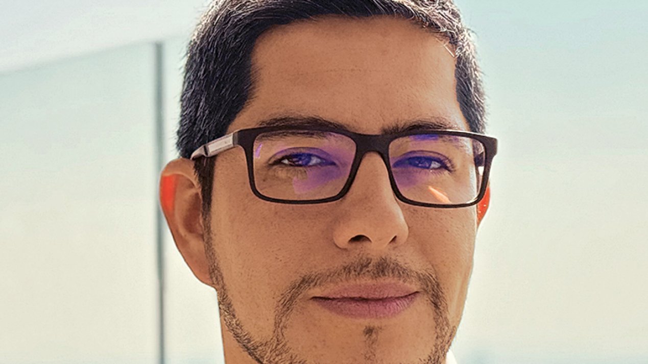 Bridging Generational Gaps in the Workplace: A Path to Success