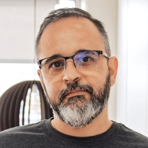  Connecting the Dots: The Need for Integrated IT Infrastructure 