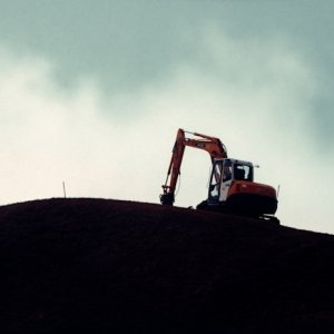 Reyna Gold Hits 0.99g/t Gold at La Gloria Project