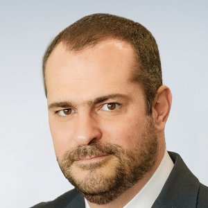 The Role of Women in Logistics and Transportation 