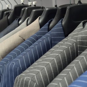 Post-Pandemic Office Attire: Comfort Meets Professional Style