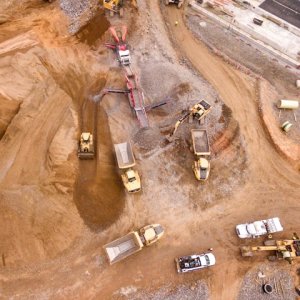 Mining Sector Thrives Globally; Mexico Faces Setbacks 