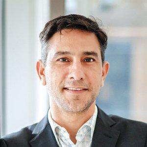 The Role of the CEO in the Company's Work Environment