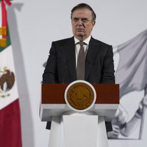 Mexico Weighs Response to US Steel, Aluminum Tariffs