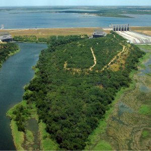 Trump Threatens Tariffs Over Mexico’s Water Treaty Shortfall