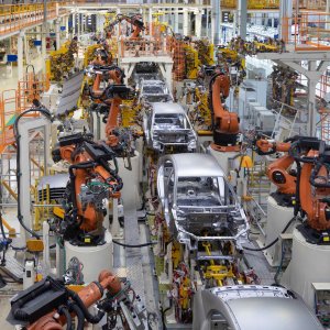 Stellantis to Halt Canada, Mexico Plants Over US Tariffs