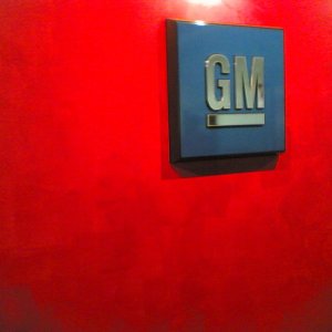 GM Develops LMR Batteries for Silverado, Escalade EVs by 2028