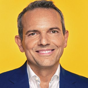 When AI Meets High Fashion: Creativity in the Age of Algorithms